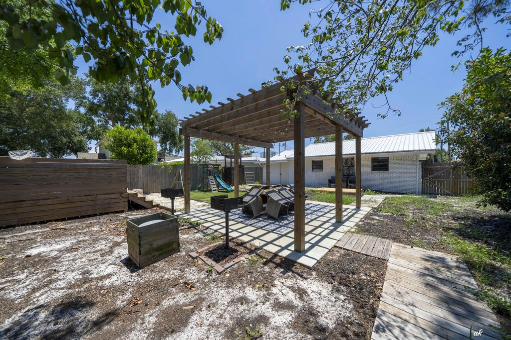 19 of 35 - 5412 Hilltop Avenue, Panama City Beach, FL