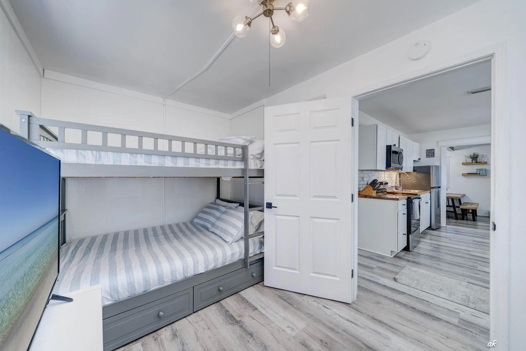 9 of 35 - 5412 Hilltop Avenue, Panama City Beach, FL