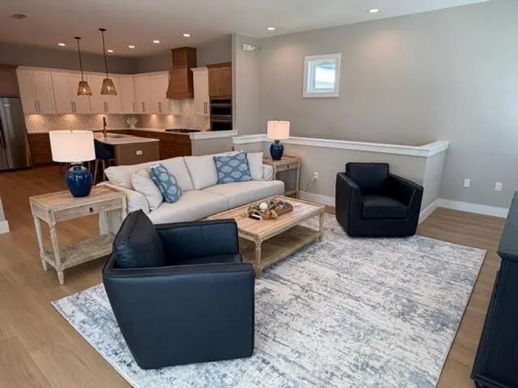 19 of 50 - 264 Sands Street, Panama City Beach, FL