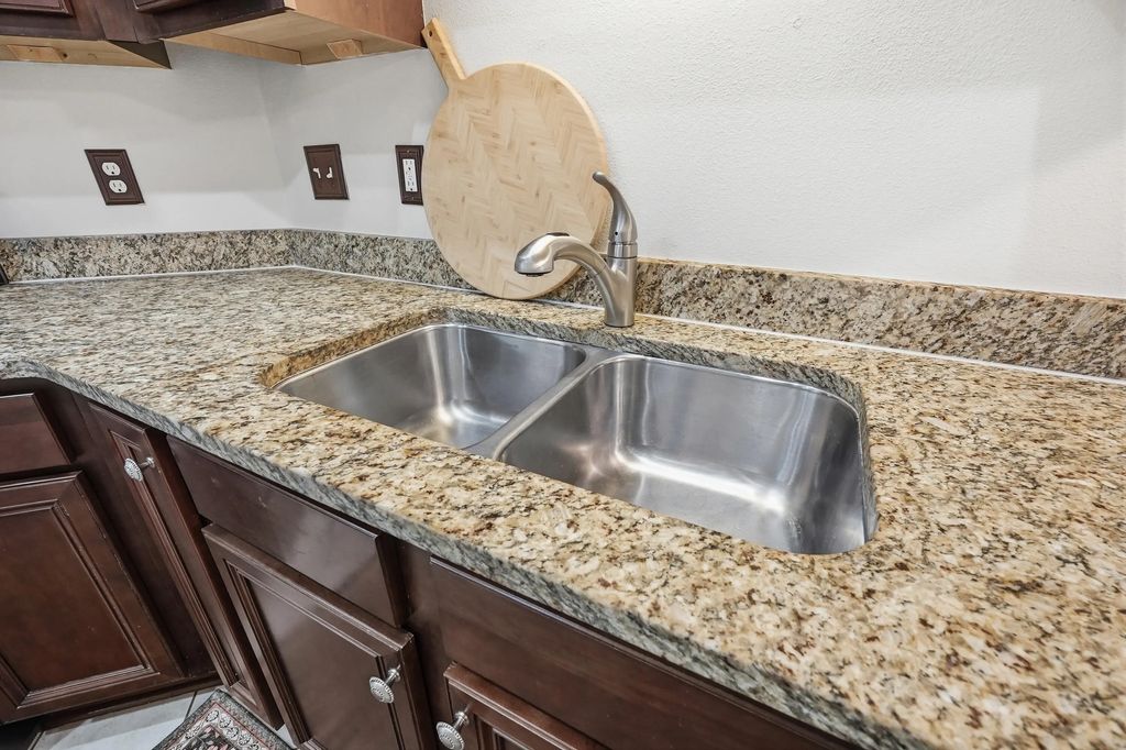 17 of 70 - 292 S Marsh Landing, Freeport, FL