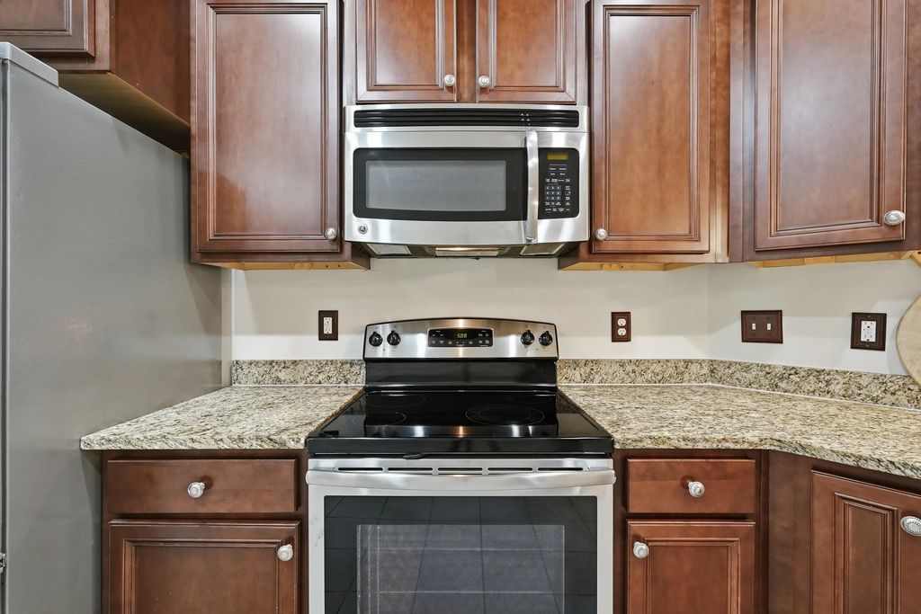 18 of 70 - 292 S Marsh Landing, Freeport, FL