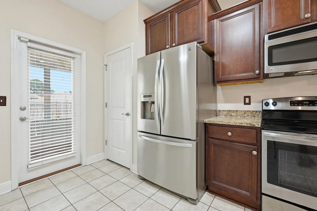 19 of 70 - 292 S Marsh Landing, Freeport, FL