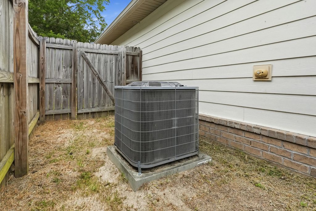 52 of 70 - 292 S Marsh Landing, Freeport, FL