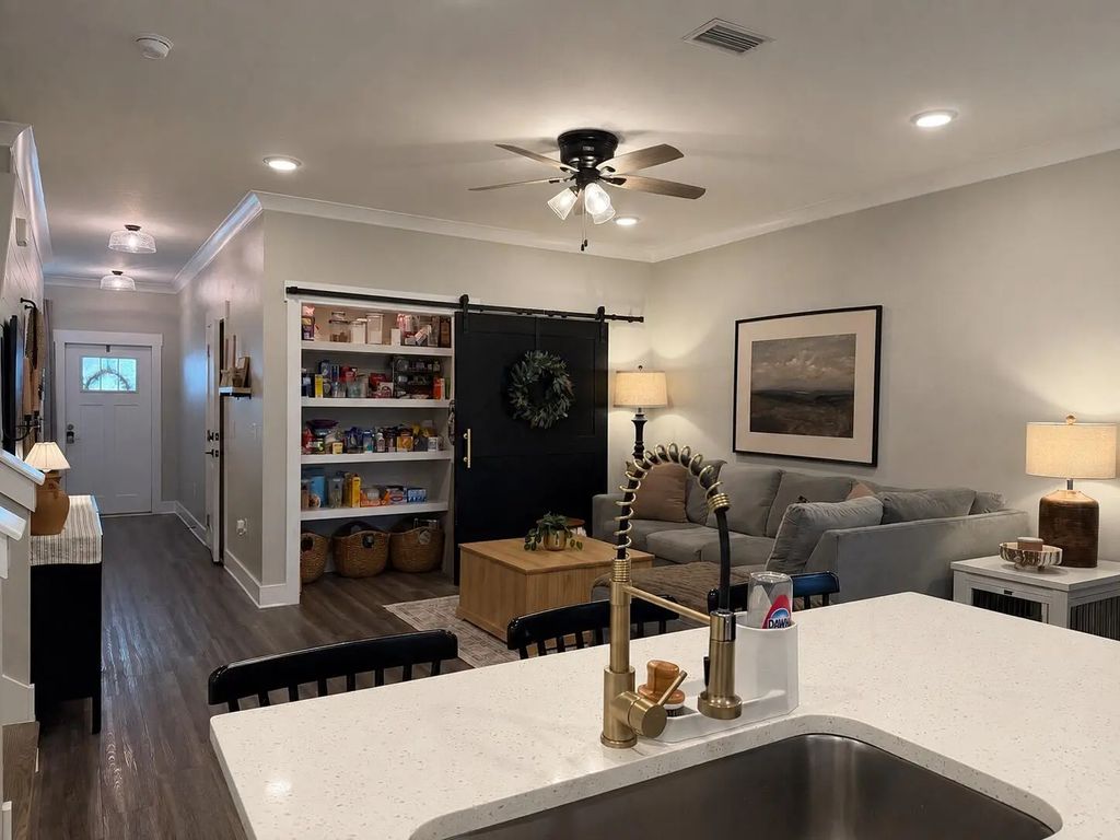 8 of 45 - 295 N Sand Palm Road, Freeport, FL