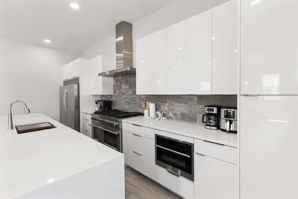 9 of 58 - 39 Charlotte Avenue, Miramar Beach, FL