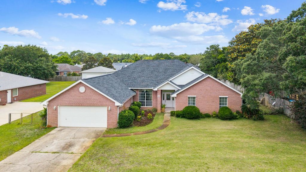 1423 Sound Retreat Drive, Navarre
