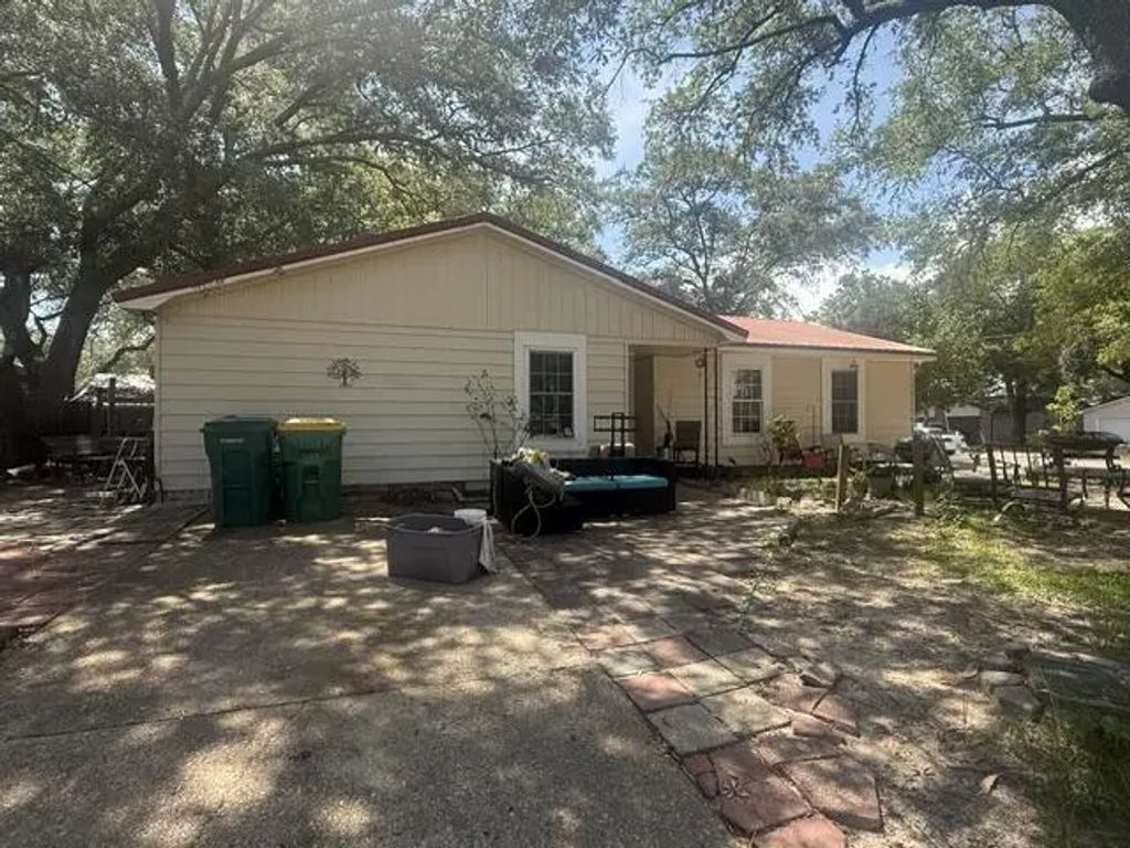 301 Goldenrod Court, Niceville