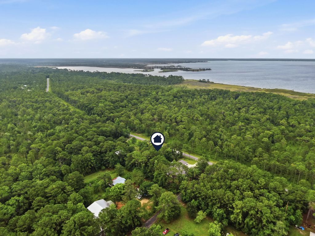8 of 10 - 363 Jolly Bay Road, Freeport, FL
