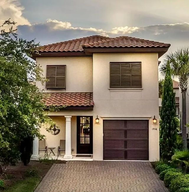 Photo of Listing #1007553