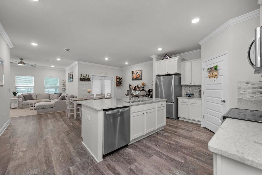 7 of 39 - 131 Dusky Way, Freeport, FL