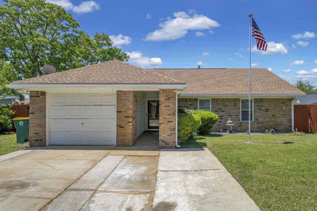 1022 Blvd De La Parisienne, Mary Esther