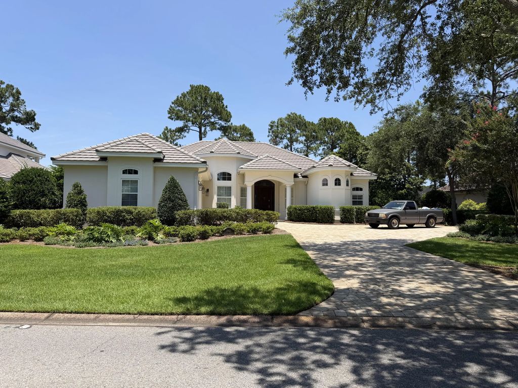 3952 N Baytowne Avenue, Destin