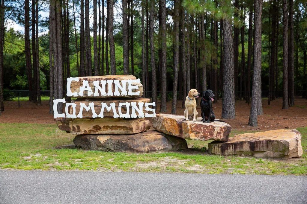 121 of 124 - 518 E Tweet Street, Freeport, FL