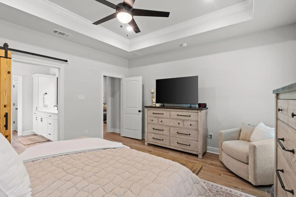25 of 124 - 518 E Tweet Street, Freeport, FL