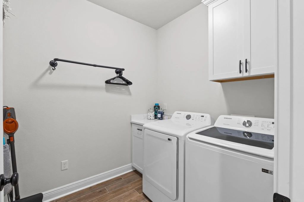 47 of 124 - 518 E Tweet Street, Freeport, FL