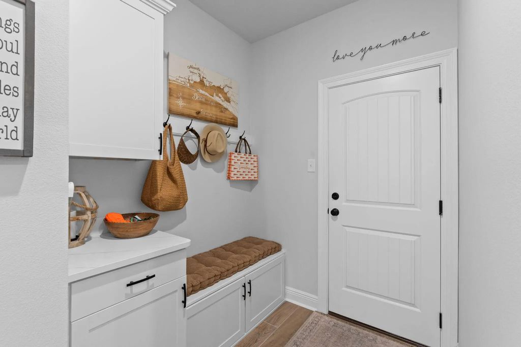 48 of 124 - 518 E Tweet Street, Freeport, FL