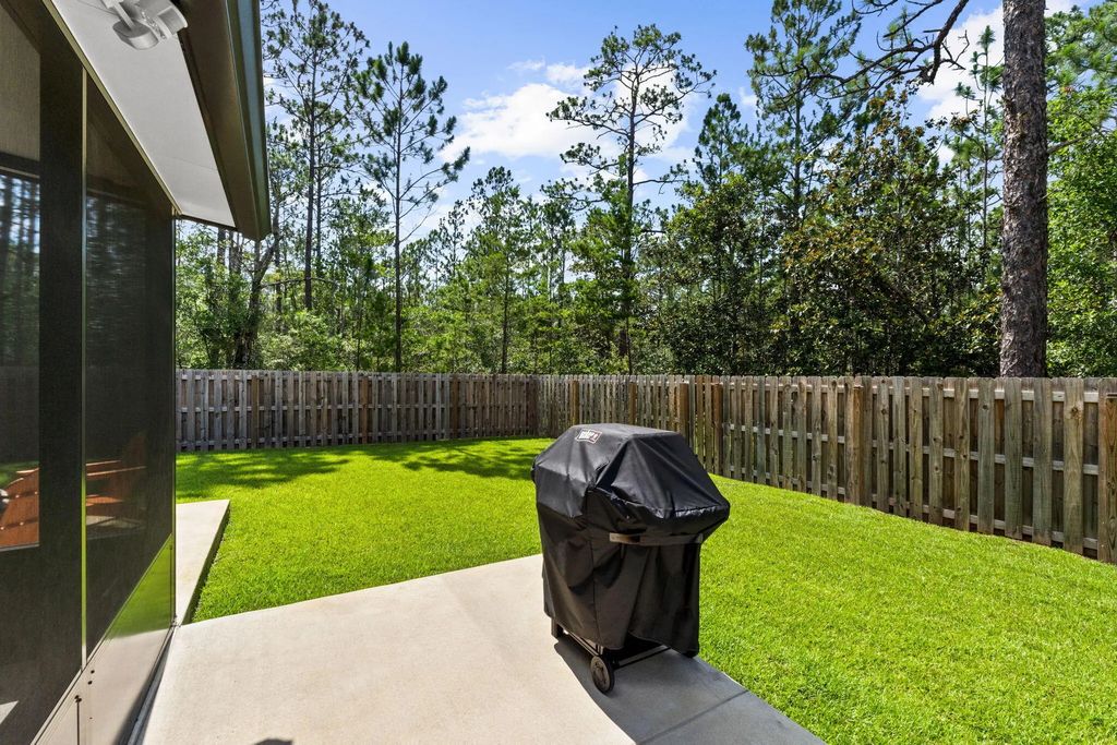 58 of 124 - 518 E Tweet Street, Freeport, FL