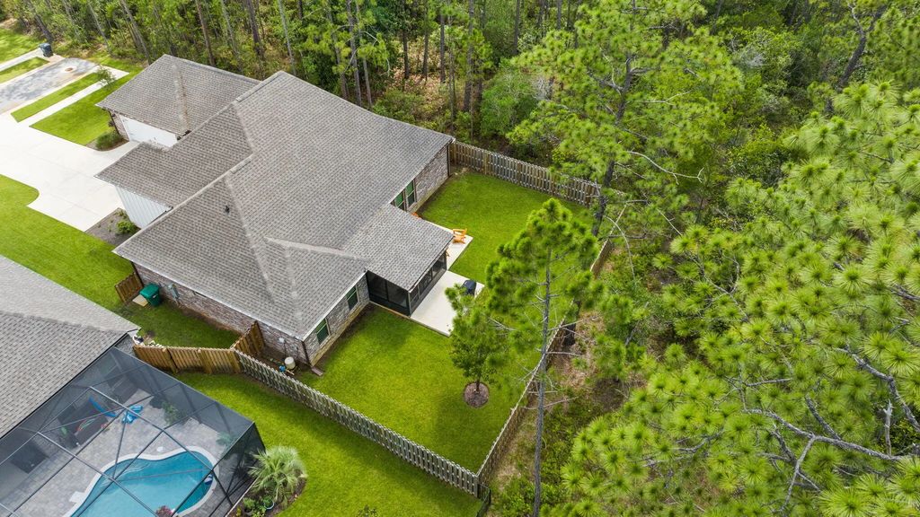 66 of 124 - 518 E Tweet Street, Freeport, FL