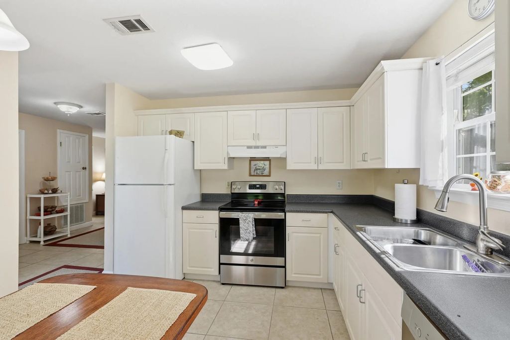 12 of 31 - 120 Magnolia Landing Drive, Freeport, FL