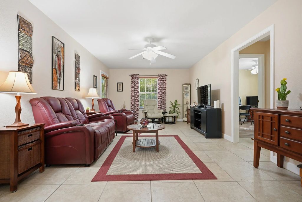 5 of 31 - 120 Magnolia Landing Drive, Freeport, FL