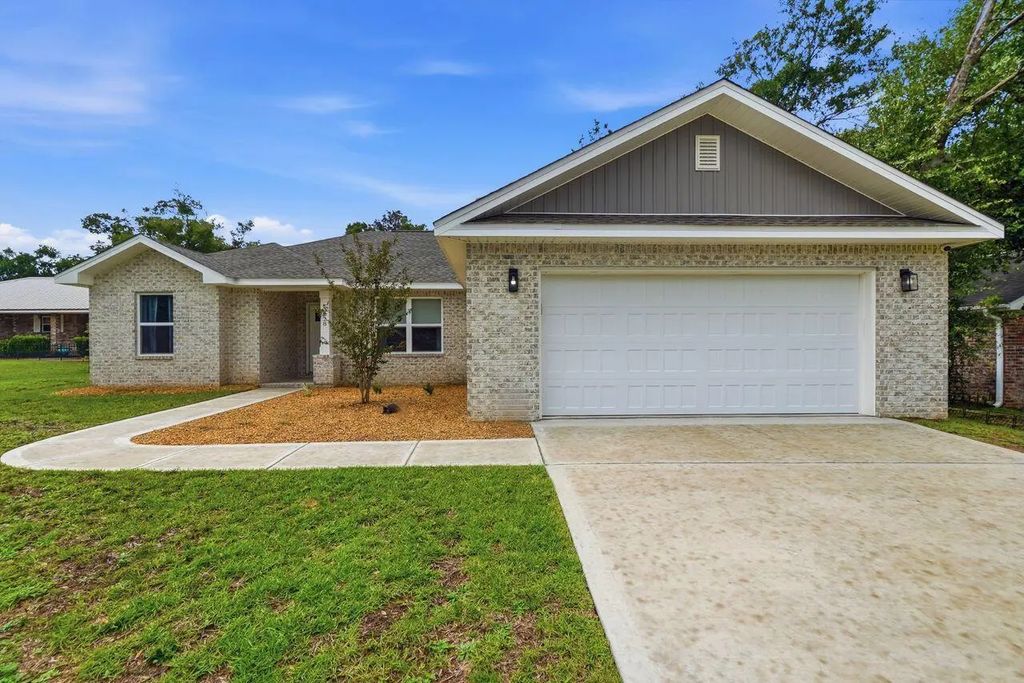3228 Twilight Drive, Crestview