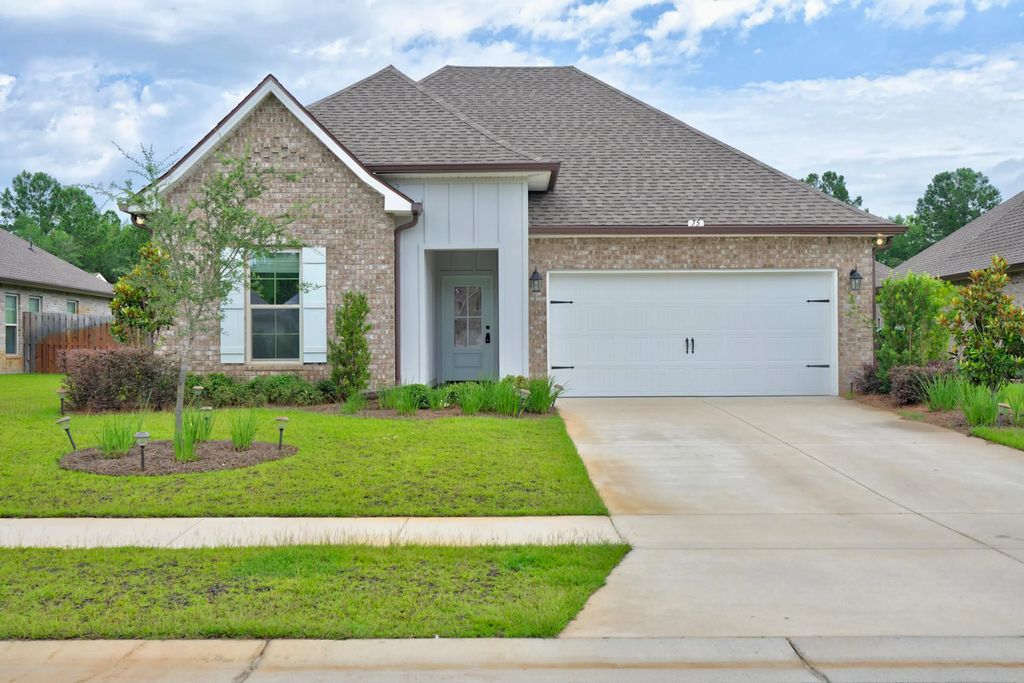 7 of 63 - 75 E Apollo Avenue, Freeport, FL