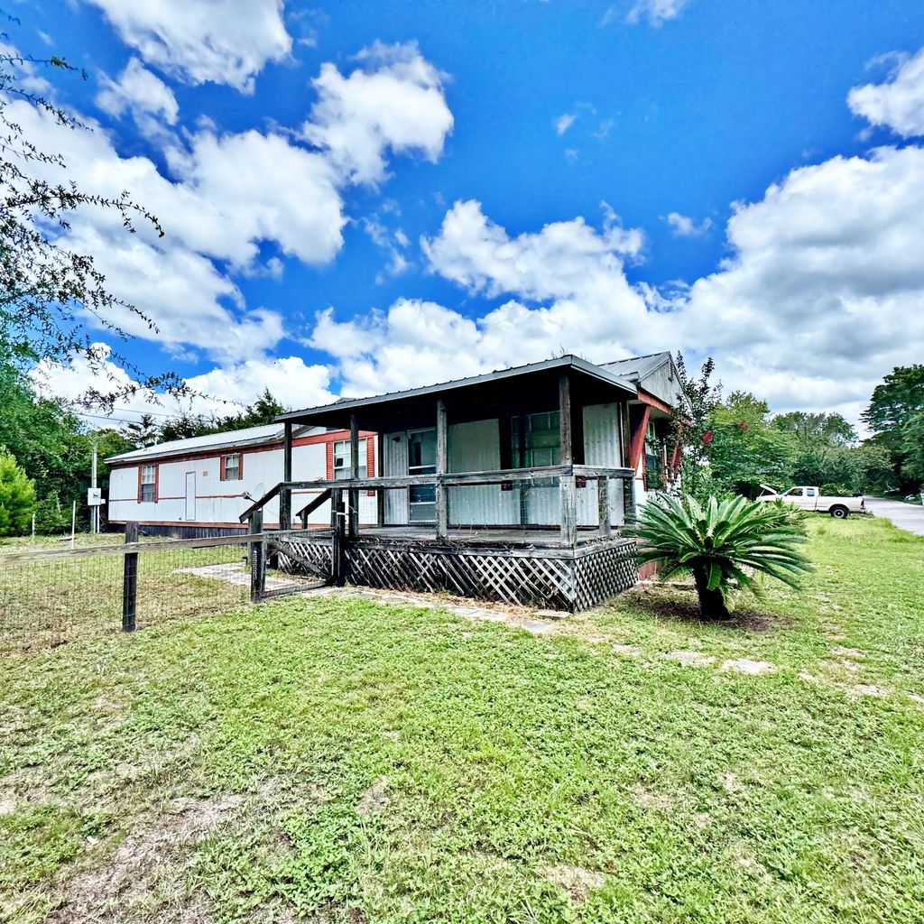1969 Blankenship Road, Navarre