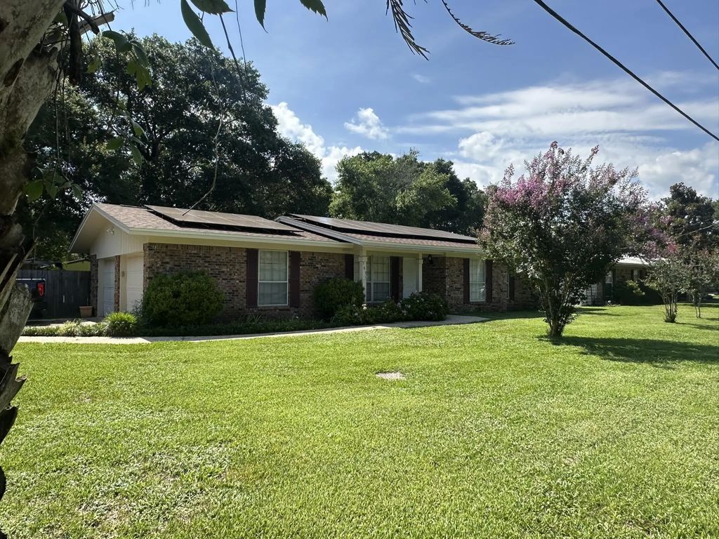705 Ne Powell Drive, Fort Walton Beach