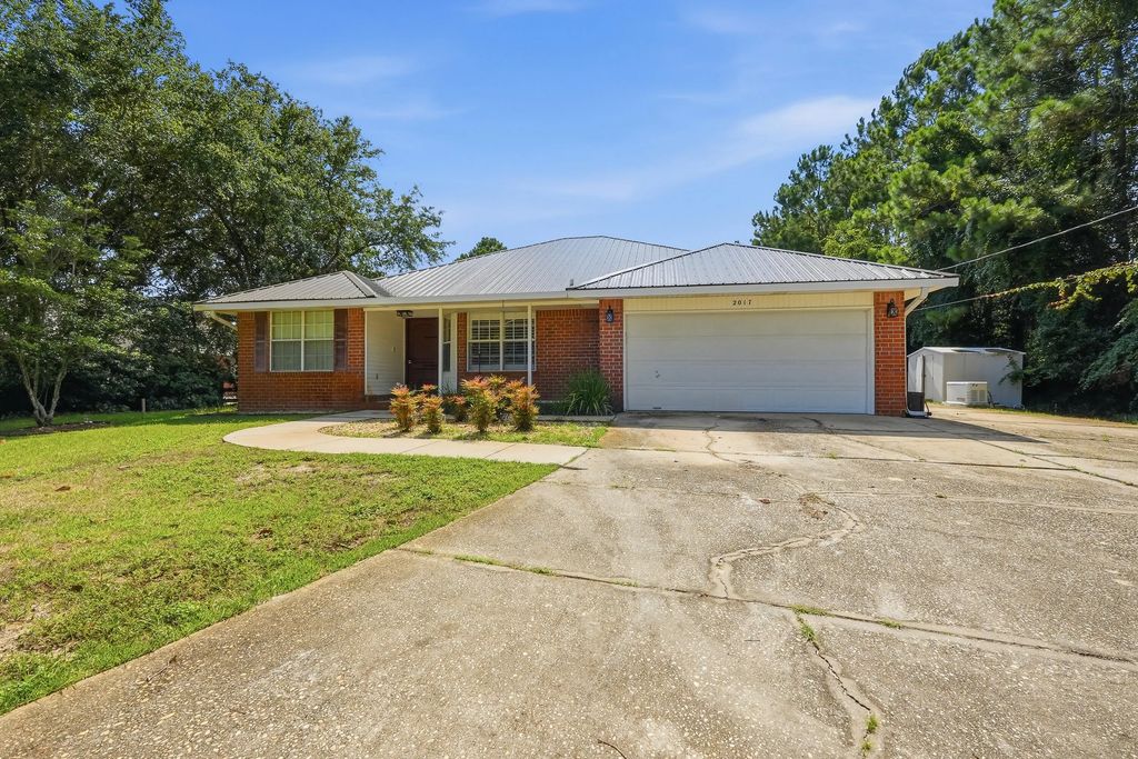 2017 Candlewood Drive, Navarre