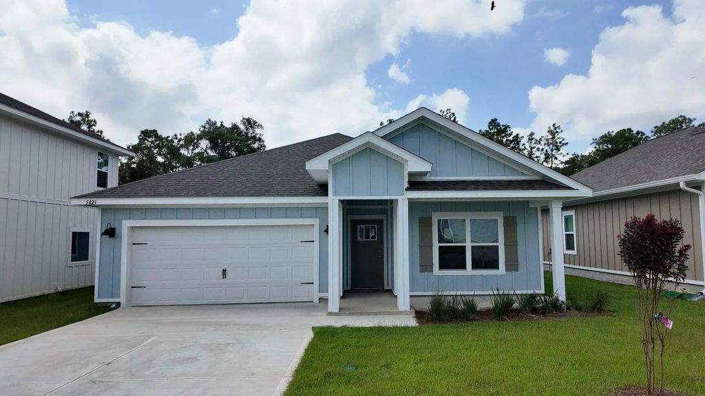 5823 Tripletail Drive, Milton