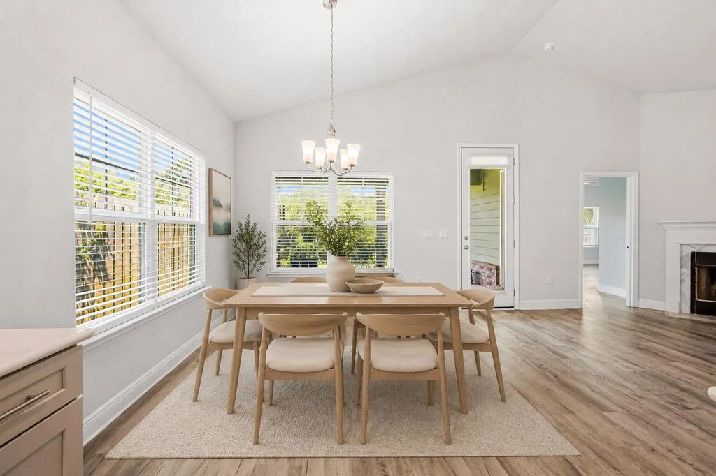 4 of 24 - 667 Alleyoak Lane, Freeport, FL