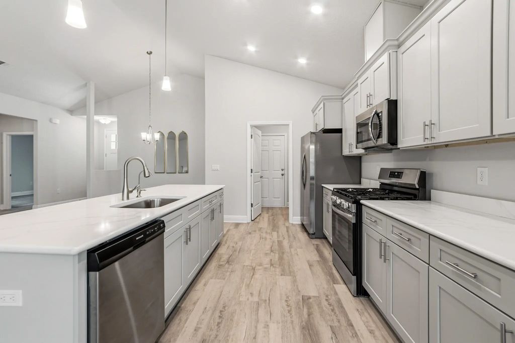 6 of 24 - 667 Alleyoak Lane, Freeport, FL