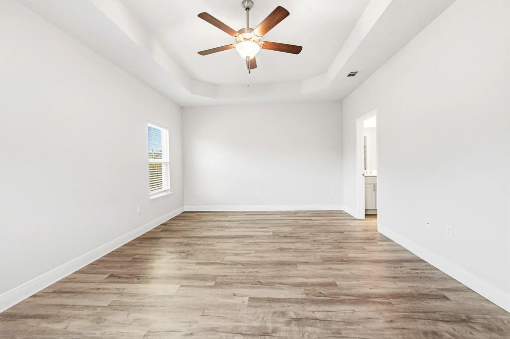 8 of 24 - 667 Alleyoak Lane, Freeport, FL