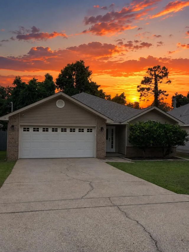 Photo of Listing #1009947