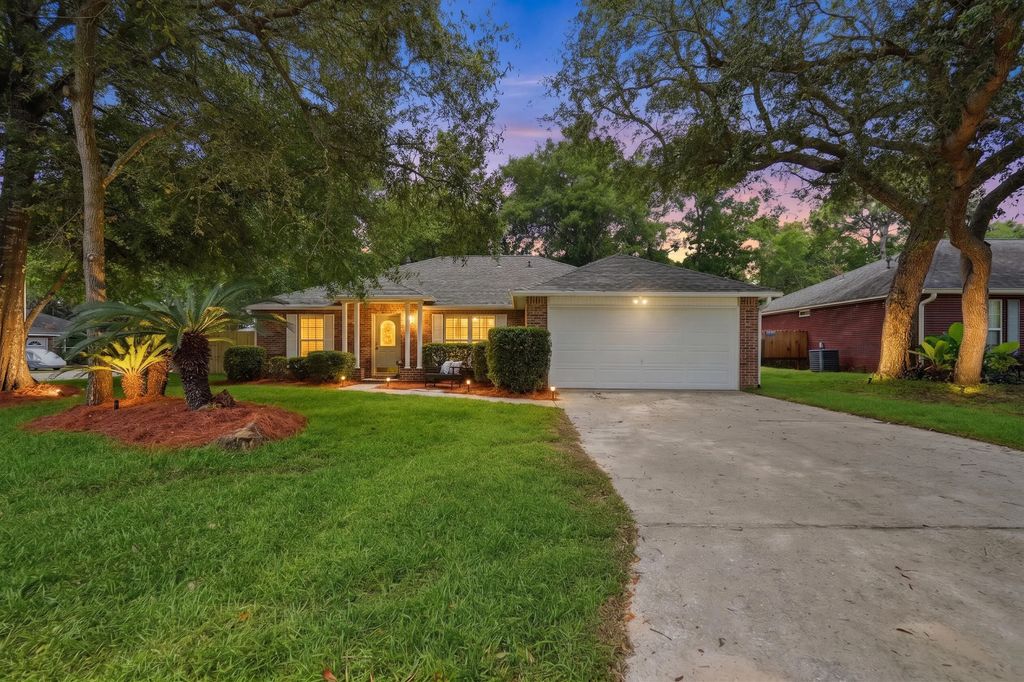 2806 Wilson Lane, Crestview