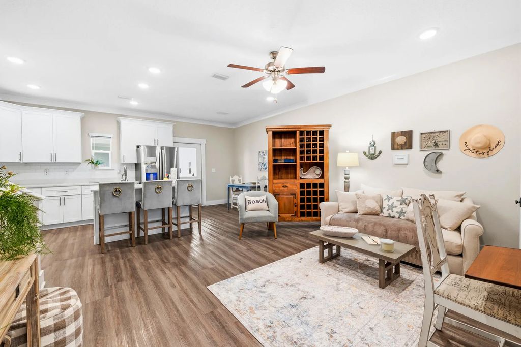 20 of 41 - 406 Date Palm Lane, Freeport, FL