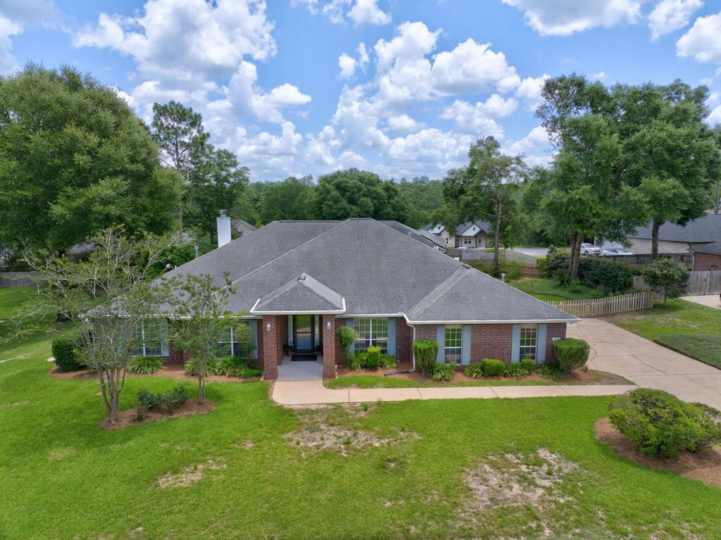 5863 Hunting Meadows Drive, Crestview