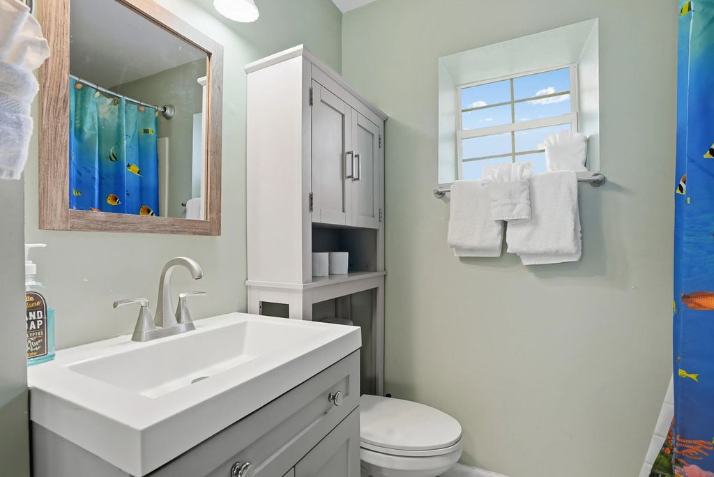 22 of 42 - 5616 Pinetree Avenue, Panama City Beach, FL