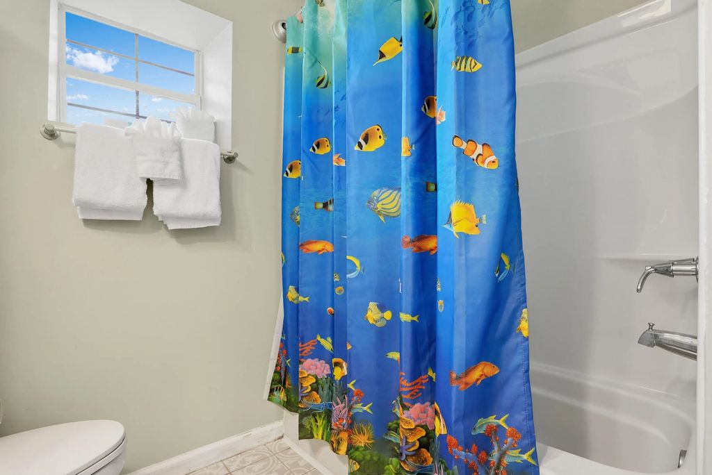 23 of 42 - 5616 Pinetree Avenue, Panama City Beach, FL