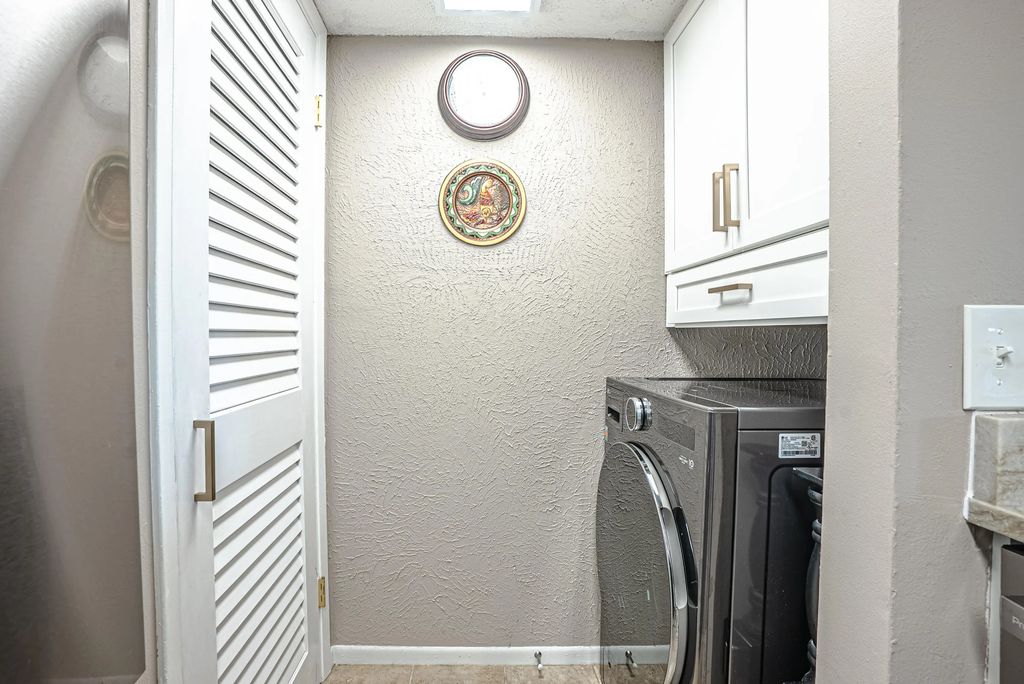 16 of 64 - 6909 N Lagoon Drive Unit E2, Panama City Beach, FL