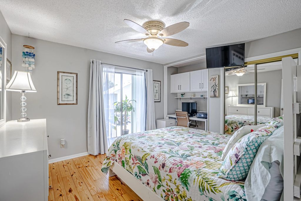 18 of 64 - 6909 N Lagoon Drive Unit E2, Panama City Beach, FL