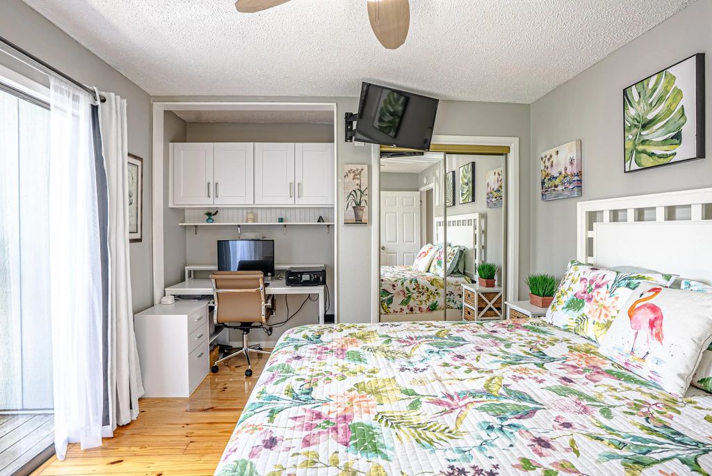 20 of 64 - 6909 N Lagoon Drive Unit E2, Panama City Beach, FL