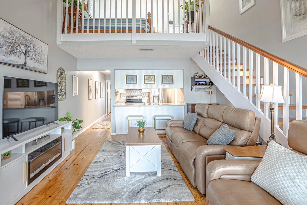 24 of 64 - 6909 N Lagoon Drive Unit E2, Panama City Beach, FL