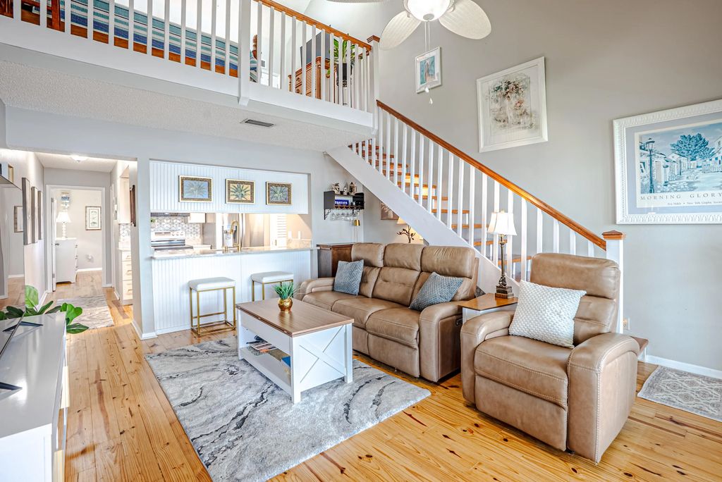 25 of 64 - 6909 N Lagoon Drive Unit E2, Panama City Beach, FL