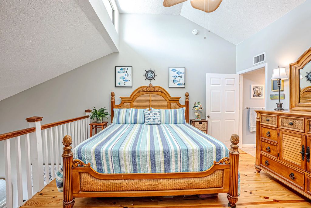 26 of 64 - 6909 N Lagoon Drive Unit E2, Panama City Beach, FL