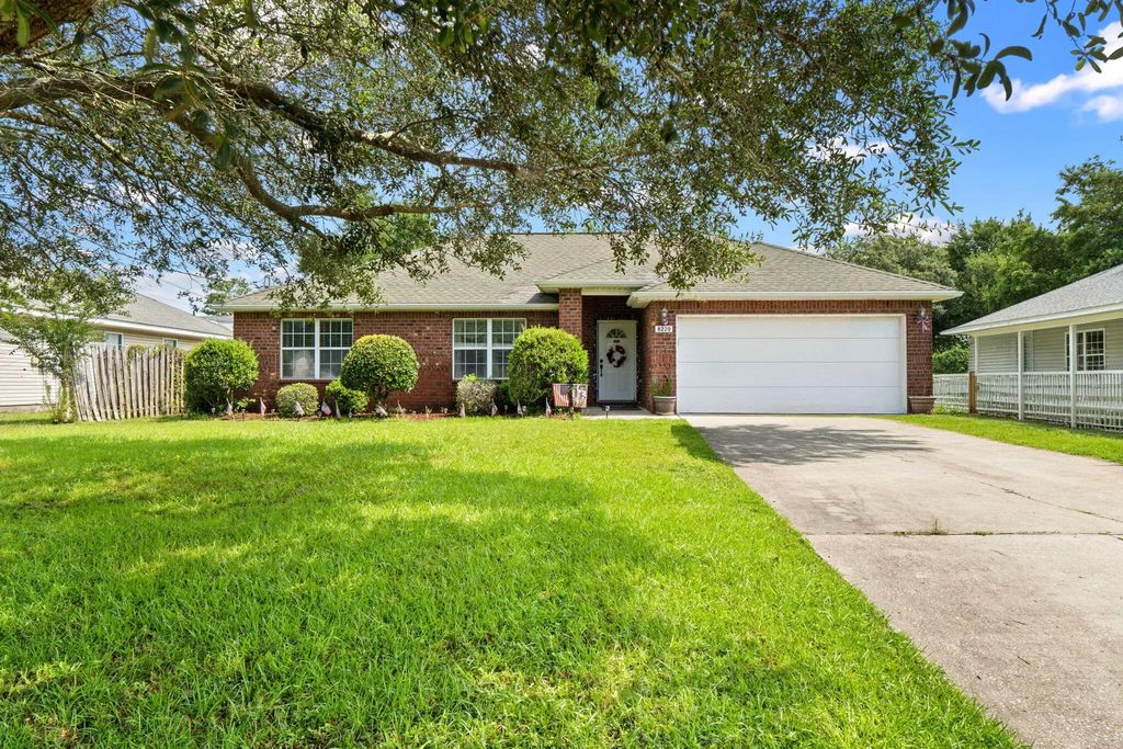 8270 Segura Street, Navarre