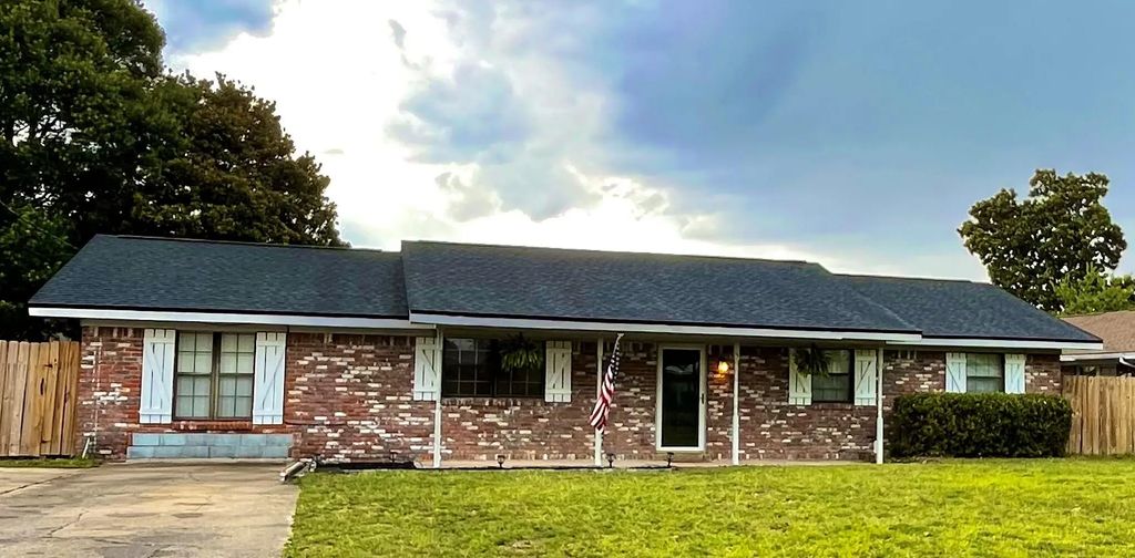 5 Lakeview Drive, Mary Esther