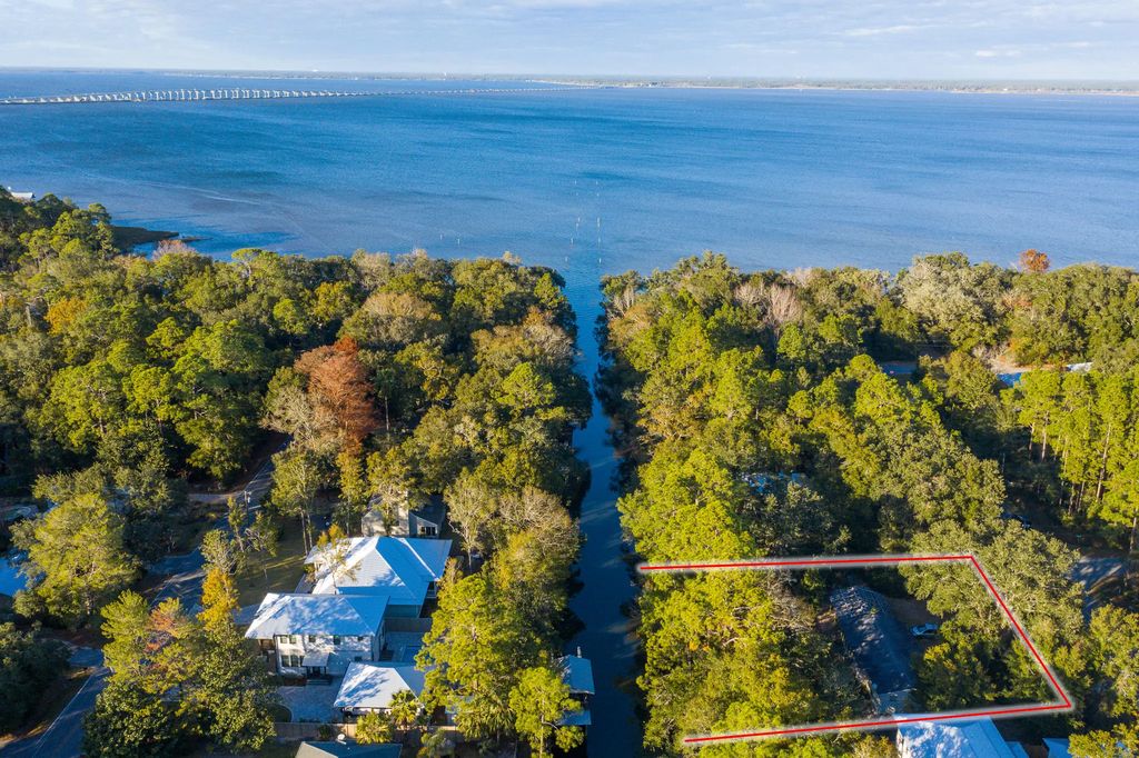 385 Morrison Avenue, Santa Rosa Beach