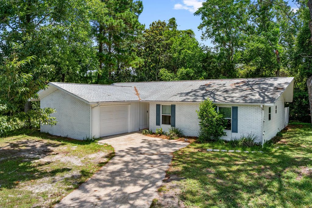 101 Villa Court, Panama City Beach