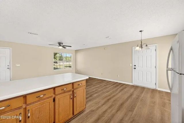 Photo of Listing #1006608